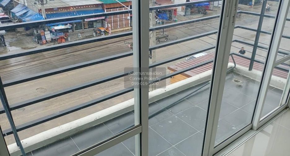 For rent 3 bedrooms retail Space in Mueang Samut Sakhon, Samut Sakhon