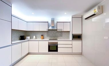 Wohnung zur Miete mit 3 Zimmer in Watthana, Bangkok
