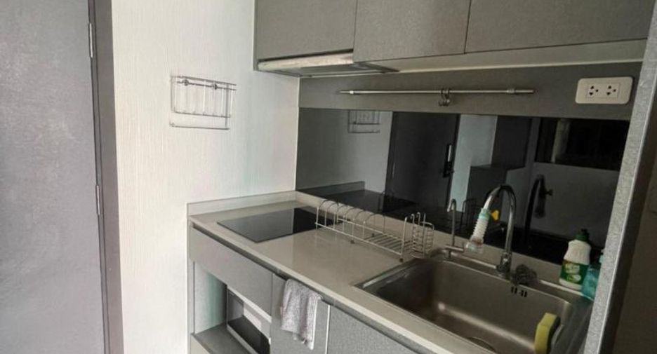 For rent 1 Beds condo in Phra Khanong, Bangkok