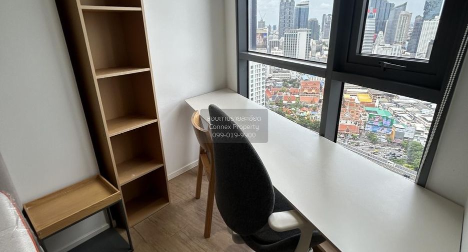 For rent 2 bedrooms condo in Bang Rak, Bangkok