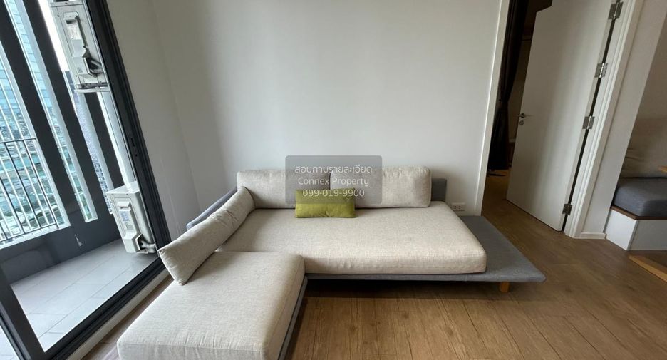 For rent 2 bedrooms condo in Bang Rak, Bangkok