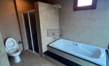 For rent 3 bedrooms house in Lat Krabang, Bangkok