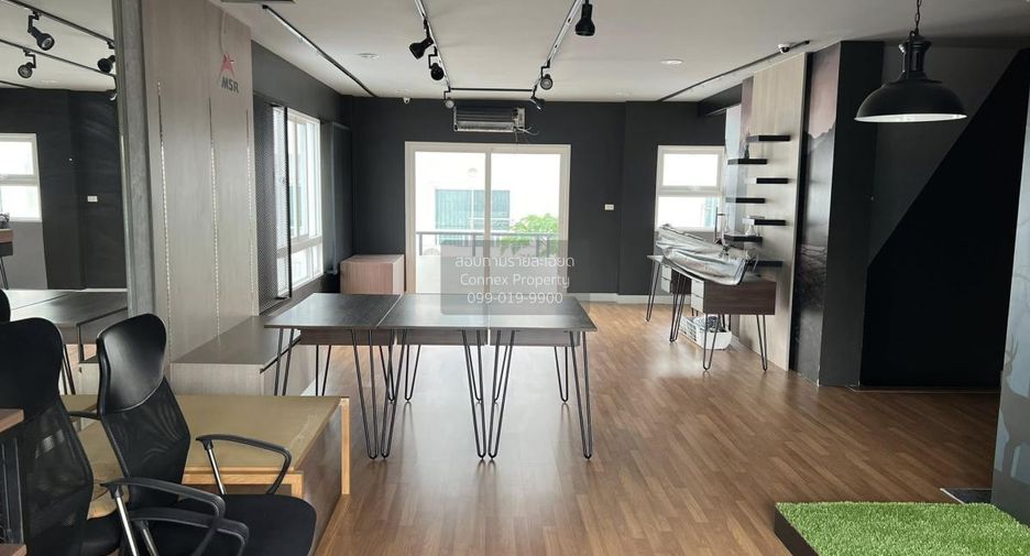 Casa en alquiler de 6 habitaciones en Lak Si, Bangkok