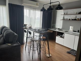 Casa en alquiler de 6 habitaciones en Lak Si, Bangkok