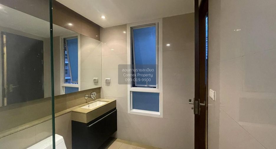 Wohnung zur Miete mit 2 Zimmer in Pathum Wan, Bangkok