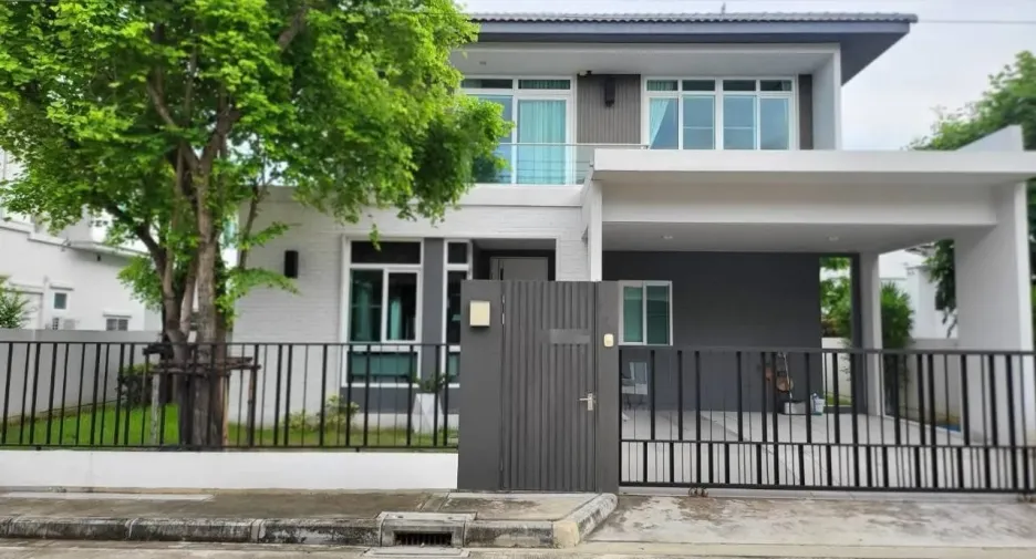Haus zur Miete mit 4 Zimmer in Bang Phli, Samut Prakan