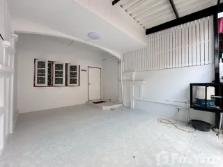出售 4 卧室 独立屋 在 Nong Khaem, 曼谷