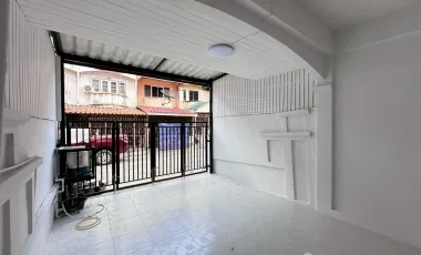 出售 4 卧室 独立屋 在 Nong Khaem, 曼谷