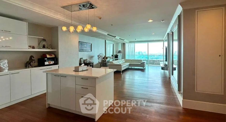 出售 2 卧室 公寓 在 Dusit, 曼谷