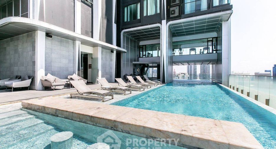 For rent 2 bedrooms condo in Khlong Toei, Bangkok