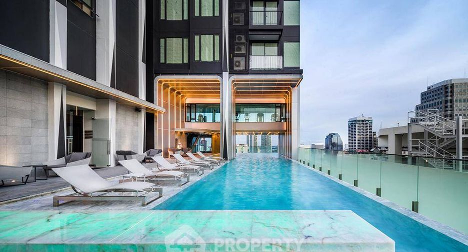 For rent 2 bedrooms condo in Khlong Toei, Bangkok