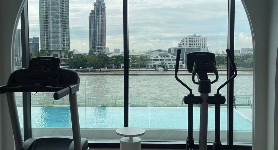 For rent 2 bedrooms condo in Khlong San, Bangkok
