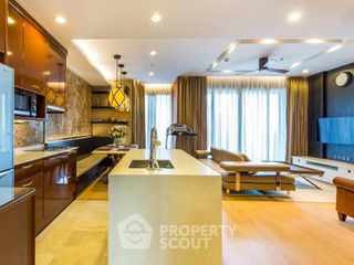 À louer 3 chambres condo à Chatuchak, Bangkok