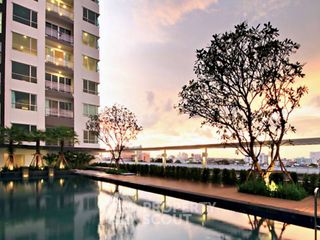 For rent 2 bedrooms condo in Thon Buri, Bangkok