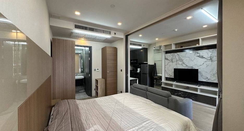 For rent 1 bed condo in Khlong Toei, Bangkok