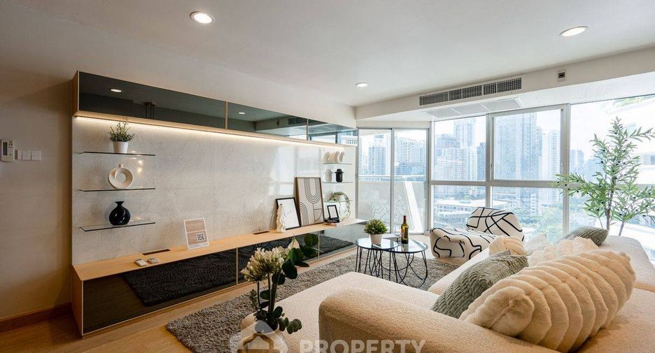 For sale 2 bedrooms condo in Khlong Toei, Bangkok