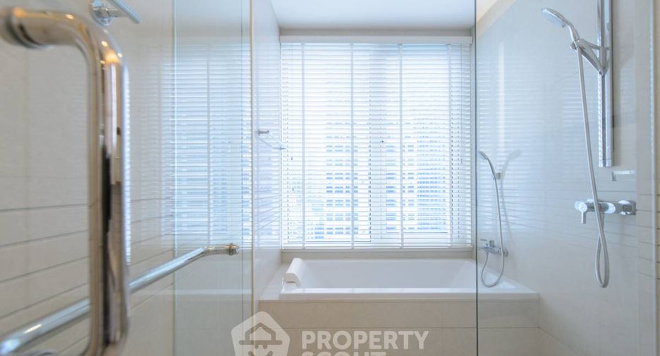 For sale 2 bedrooms condo in Pathum Wan, Bangkok