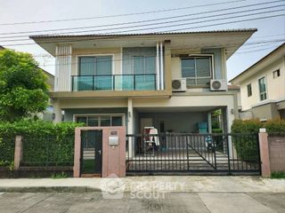 For sale 3 bedrooms house in Suan Luang, Bangkok
