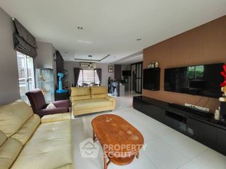For sale 3 bedrooms house in Suan Luang, Bangkok