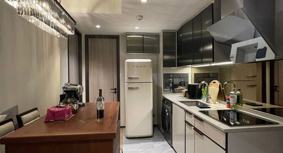For rent and for sale 2 bedrooms condo in Watthana, Bangkok