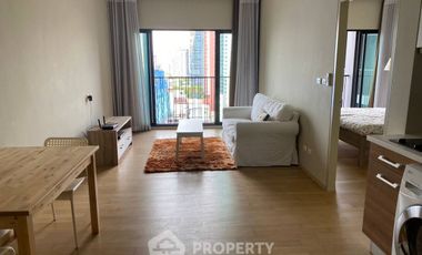 For sale 1 bed condo in Khlong Toei, Bangkok