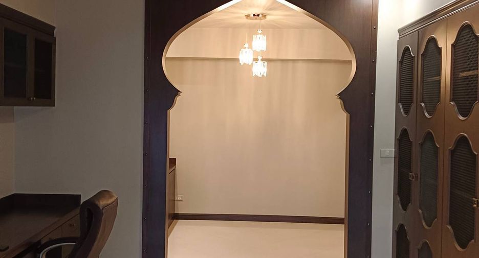 For sale 2 bedrooms condo in Bang Kapi, Bangkok