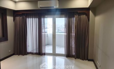 For sale 2 bedrooms condo in Bang Kapi, Bangkok