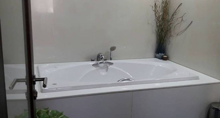 For sale 1 bed condo in Yan Nawa, Bangkok