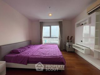 For sale 3 bedrooms condo in Huai Khwang, Bangkok