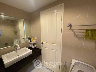 For sale 3 bedrooms condo in Huai Khwang, Bangkok