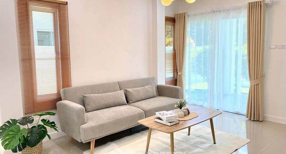 À vendre 3 chambres maison à Si Racha, Chonburi