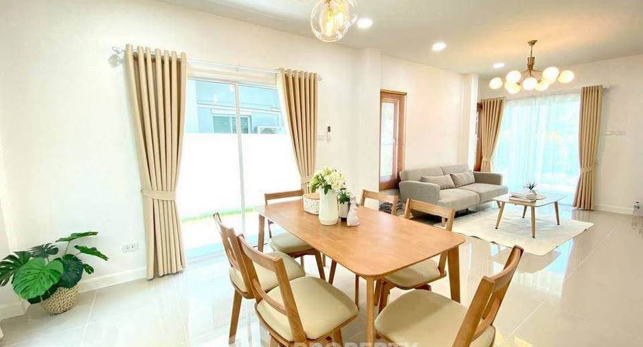 À vendre 3 chambres maison à Si Racha, Chonburi
