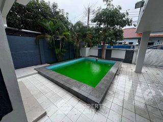 For sale 5 ベッドルーム villa in Bang Lamung, Chonburi