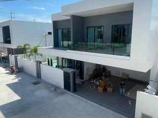 Casa en venta de 5 habitaciones en Mueang Chon Buri, Chonburi