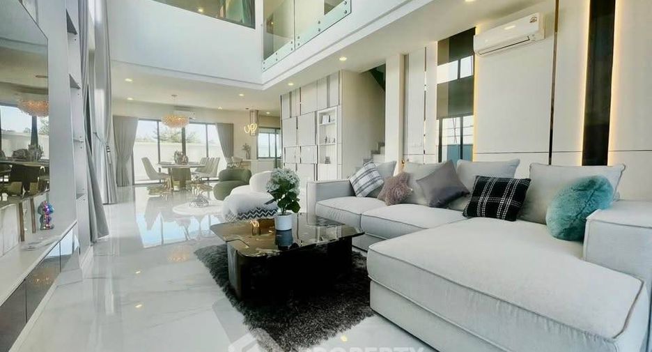 Casa en venta de 5 habitaciones en Mueang Chon Buri, Chonburi