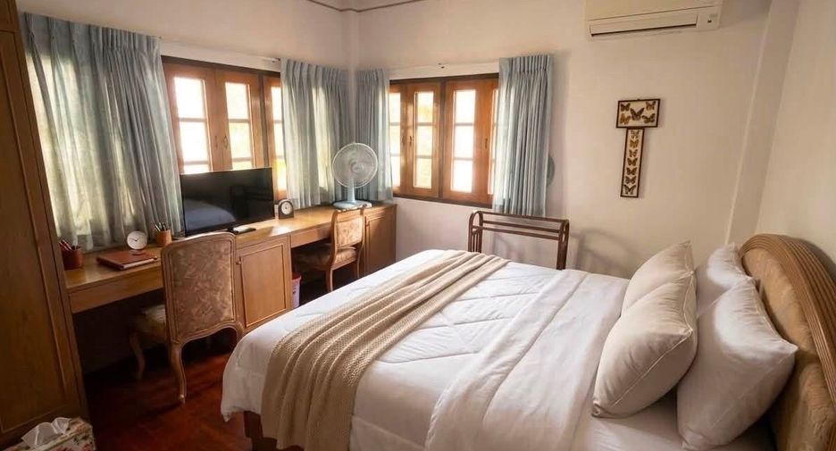 À vendre 4 chambres maison à Watthana, Bangkok