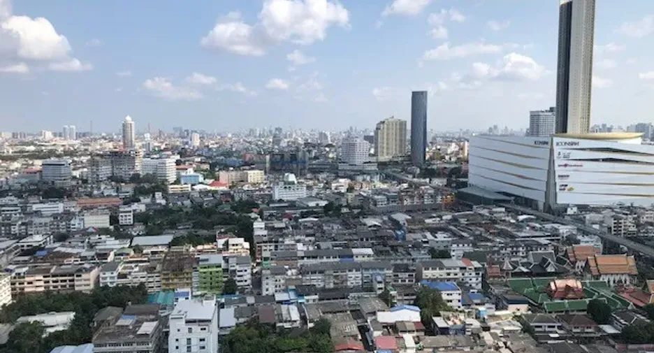 Wohnung zur Miete mit Studio in Khlong San, Bangkok
