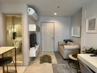 Wohnung zur Miete mit 1 Zimmer in Pathum Wan, Bangkok