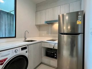 Wohnung zur Miete mit 1 Zimmer in Pathum Wan, Bangkok