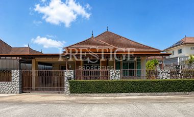 Casa en alquiler de 3 habitaciones en Bang Lamung, Chonburi
