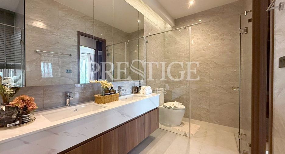 For sale 4 bedrooms house in Bang Lamung, Chonburi