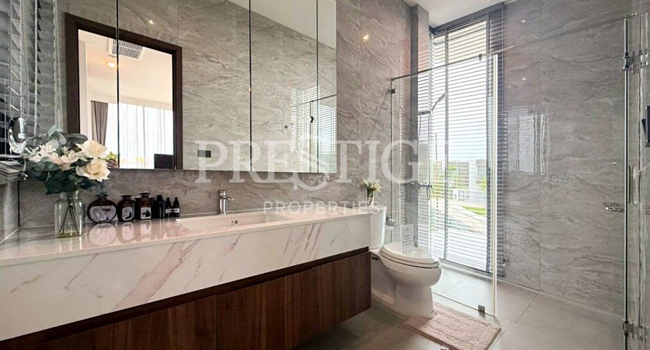 For sale 4 bedrooms house in Bang Lamung, Chonburi