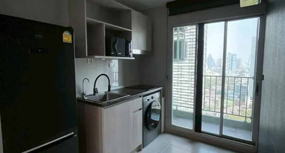 À vendre 1 chambre condo à Chom Thong, Bangkok