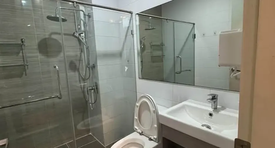 For rent 2 bedrooms condo in Bang Kapi, Bangkok