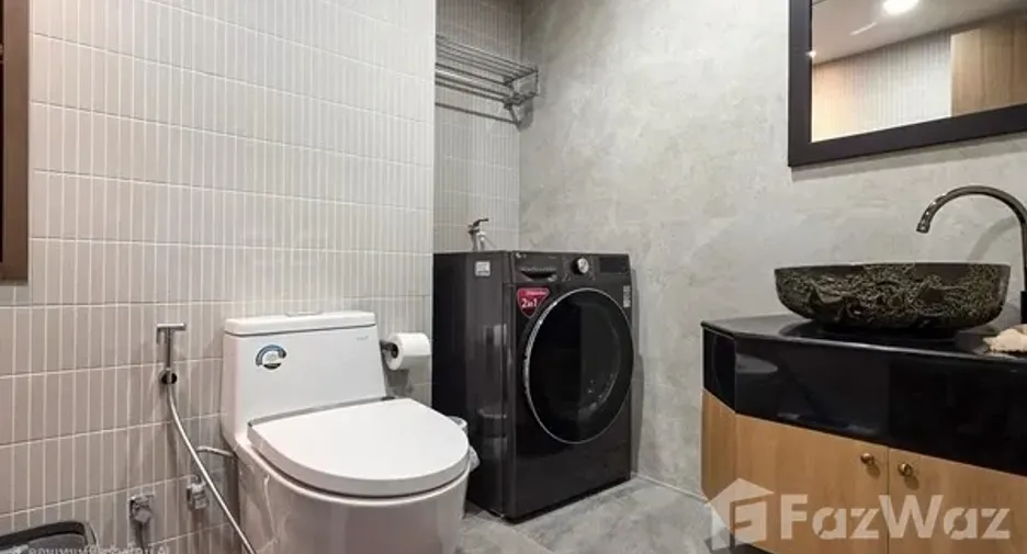 For sale 2 bedrooms condo in Bang Rak, Bangkok
