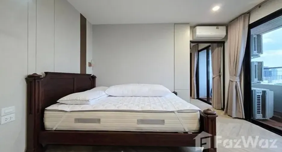 For sale 2 bedrooms condo in Bang Rak, Bangkok