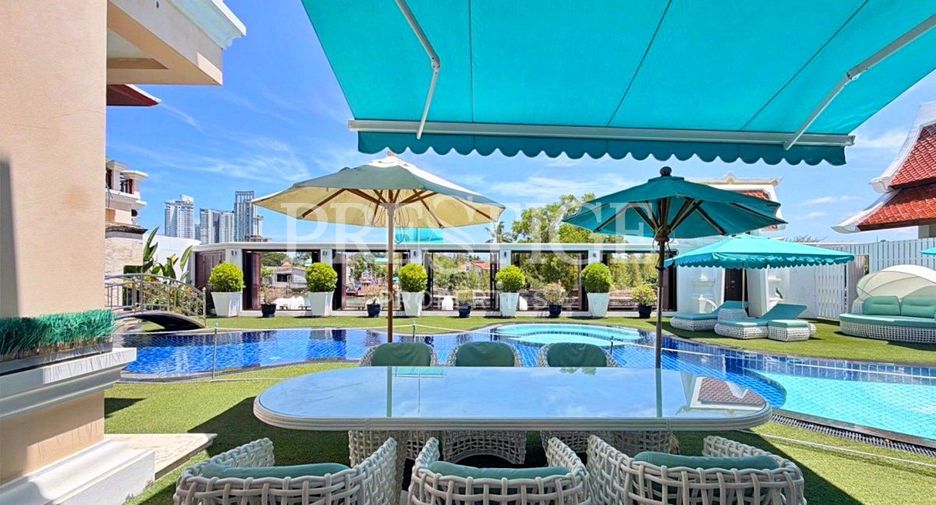 For sale 4 bedrooms house in Na Jomtien, Pattaya