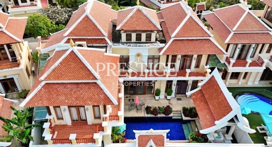 For sale 4 bedrooms house in Na Jomtien, Pattaya