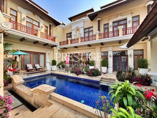 For sale 4 bedrooms house in Na Jomtien, Pattaya