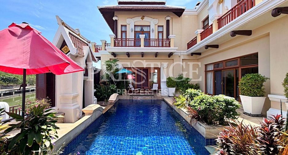For sale 4 bedrooms house in Na Jomtien, Pattaya